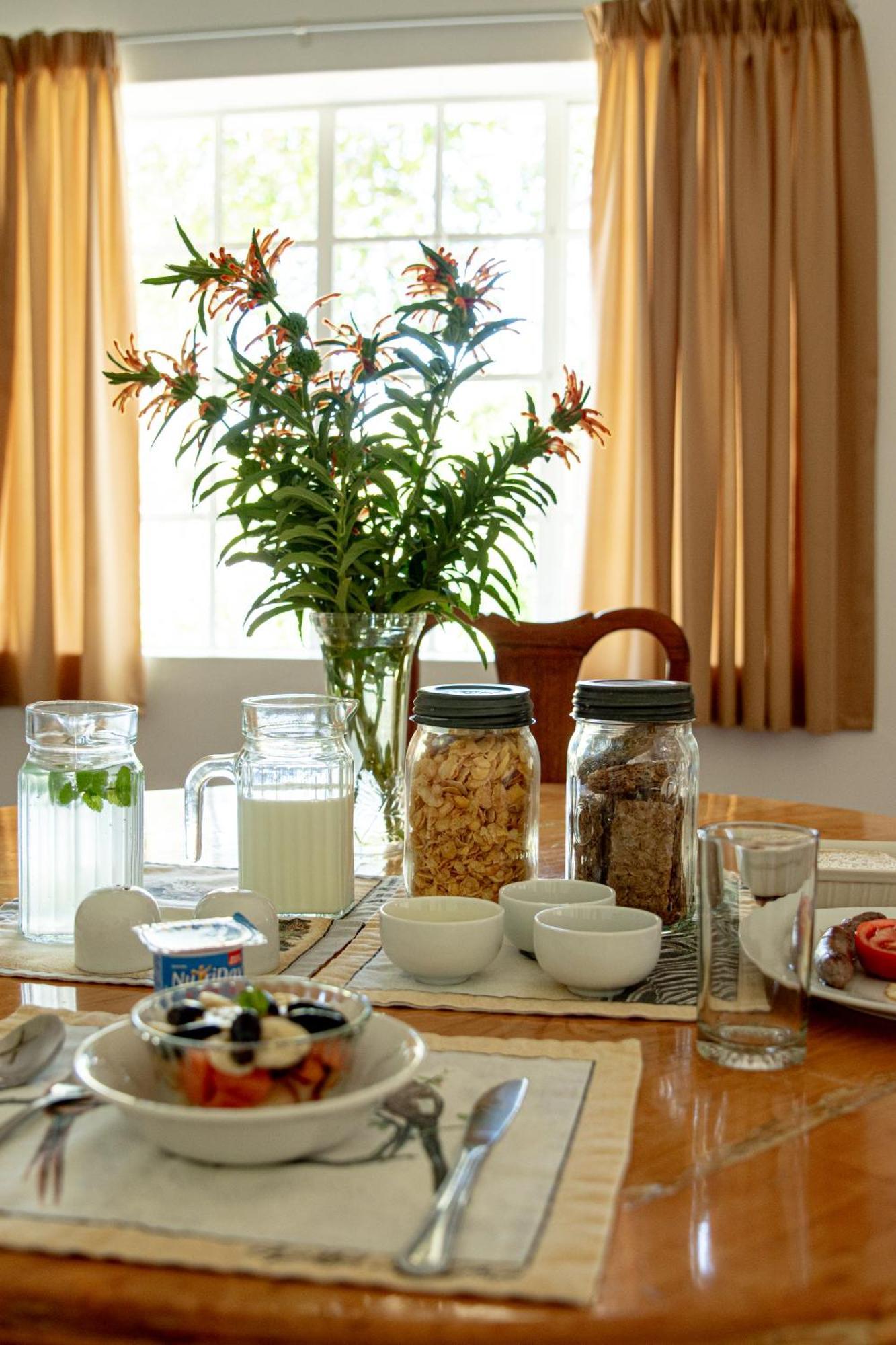 4 Rothman Street B&B Graaff-Reinet Екстериор снимка
