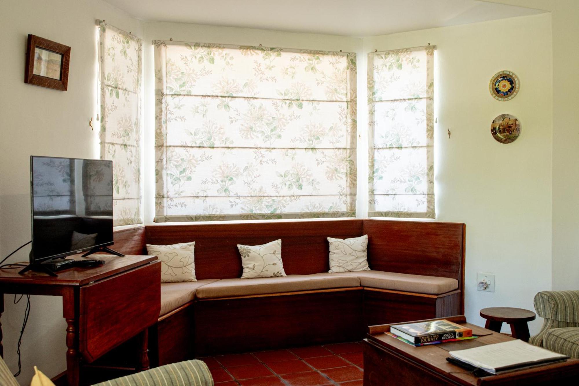4 Rothman Street B&B Graaff-Reinet Екстериор снимка