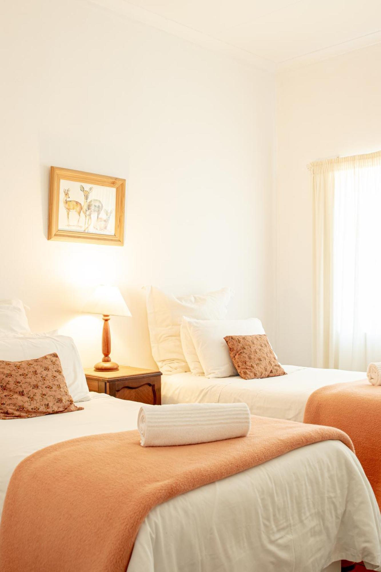 4 Rothman Street B&B Graaff-Reinet Екстериор снимка