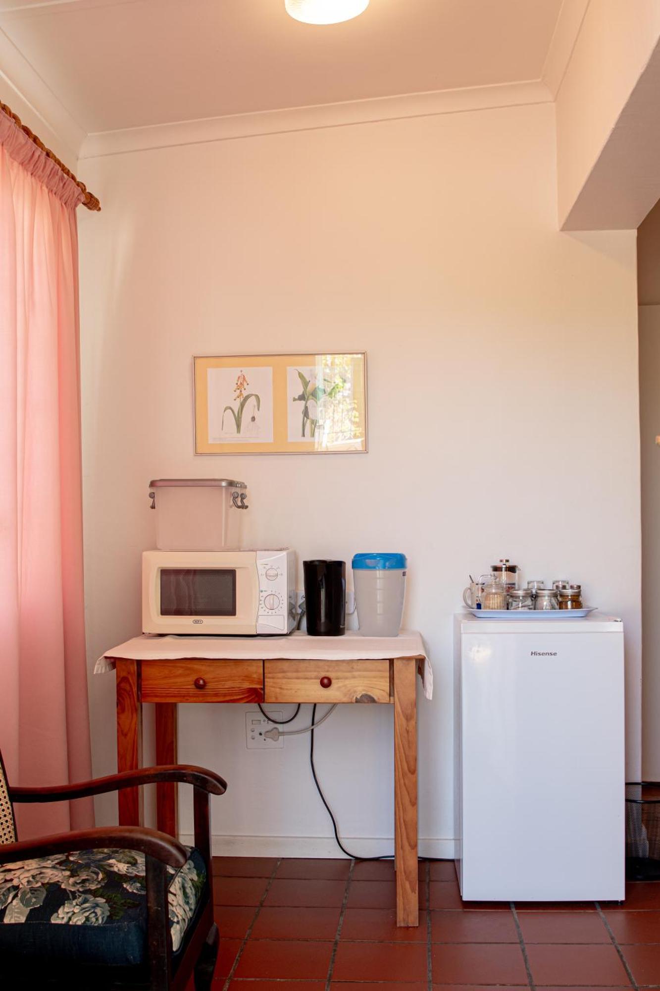 4 Rothman Street B&B Graaff-Reinet Екстериор снимка
