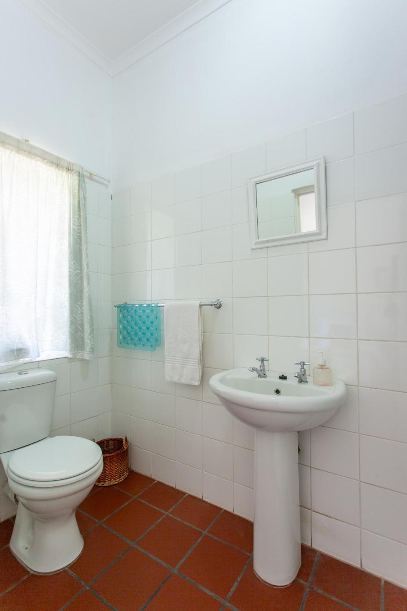 4 Rothman Street B&B Graaff-Reinet Екстериор снимка