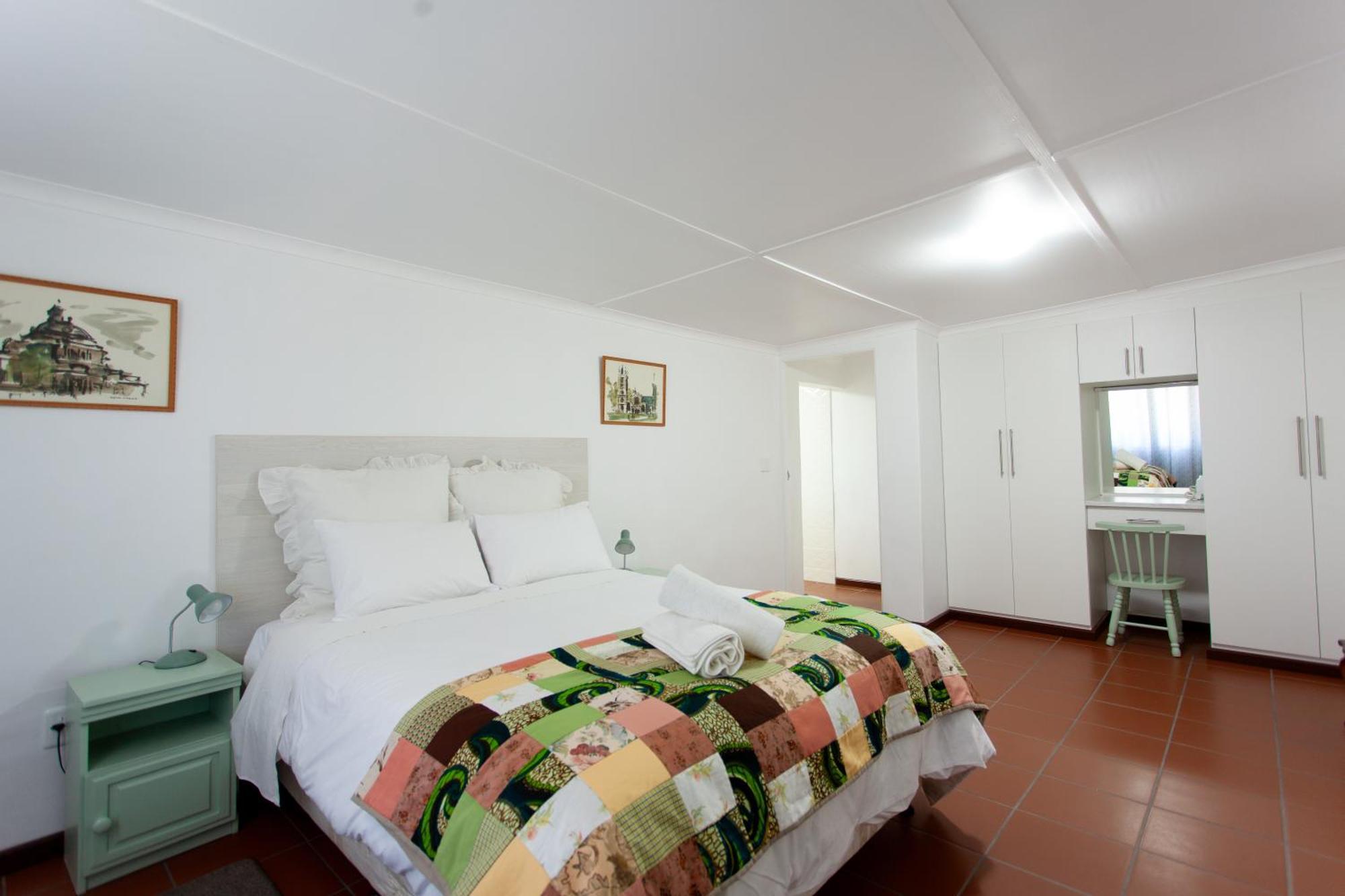 4 Rothman Street B&B Graaff-Reinet Екстериор снимка